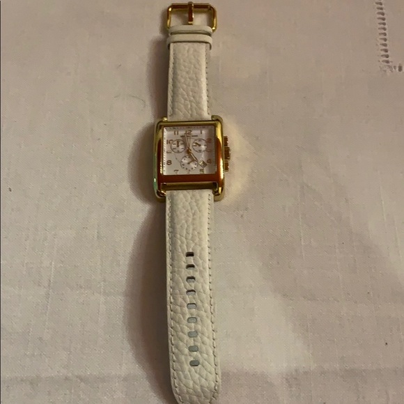 Watch - Picture 2 of 7